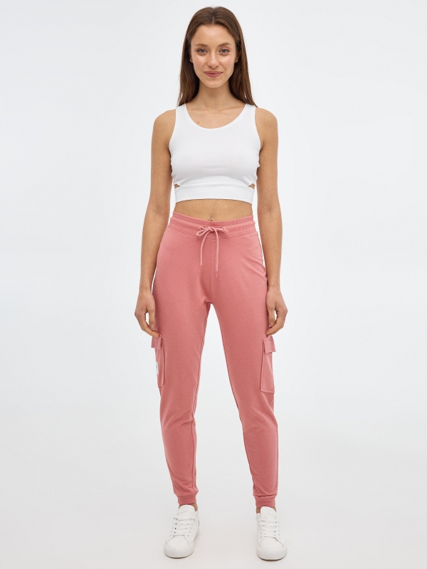 Pantalón jogger de felpa rosa nude vista general frontal