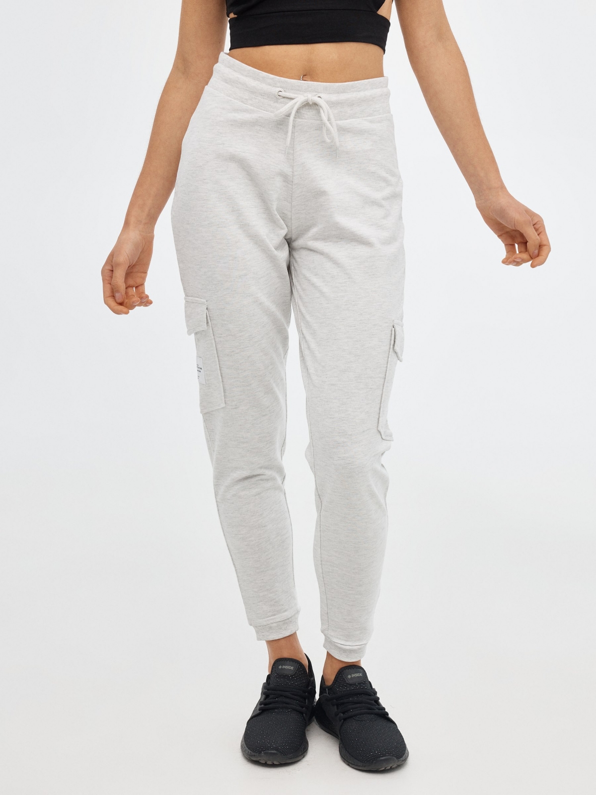 Pantalón jogger de felpa melange claro vista media frontal