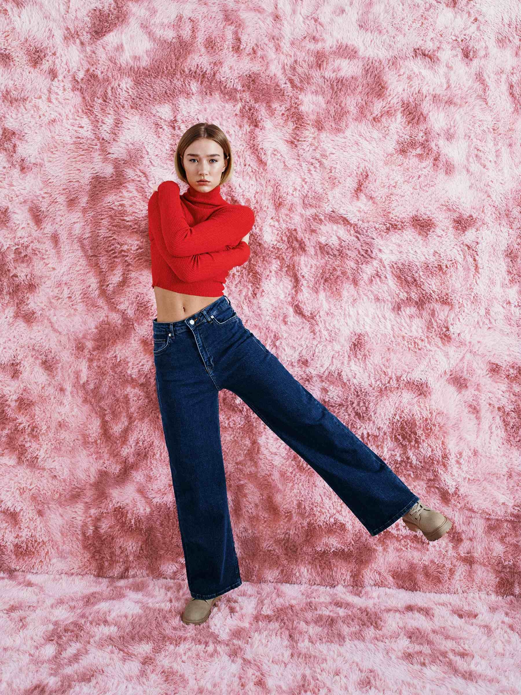 Wide leg jeans dark blue front view