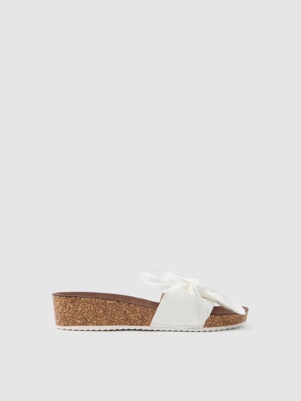 Wedge shovel loop white