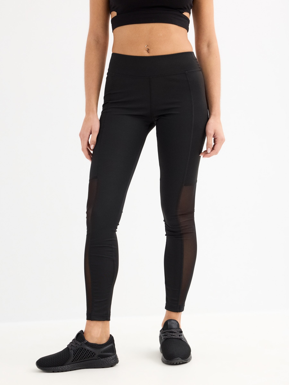 Leggings detalle mesh negro vista media frontal