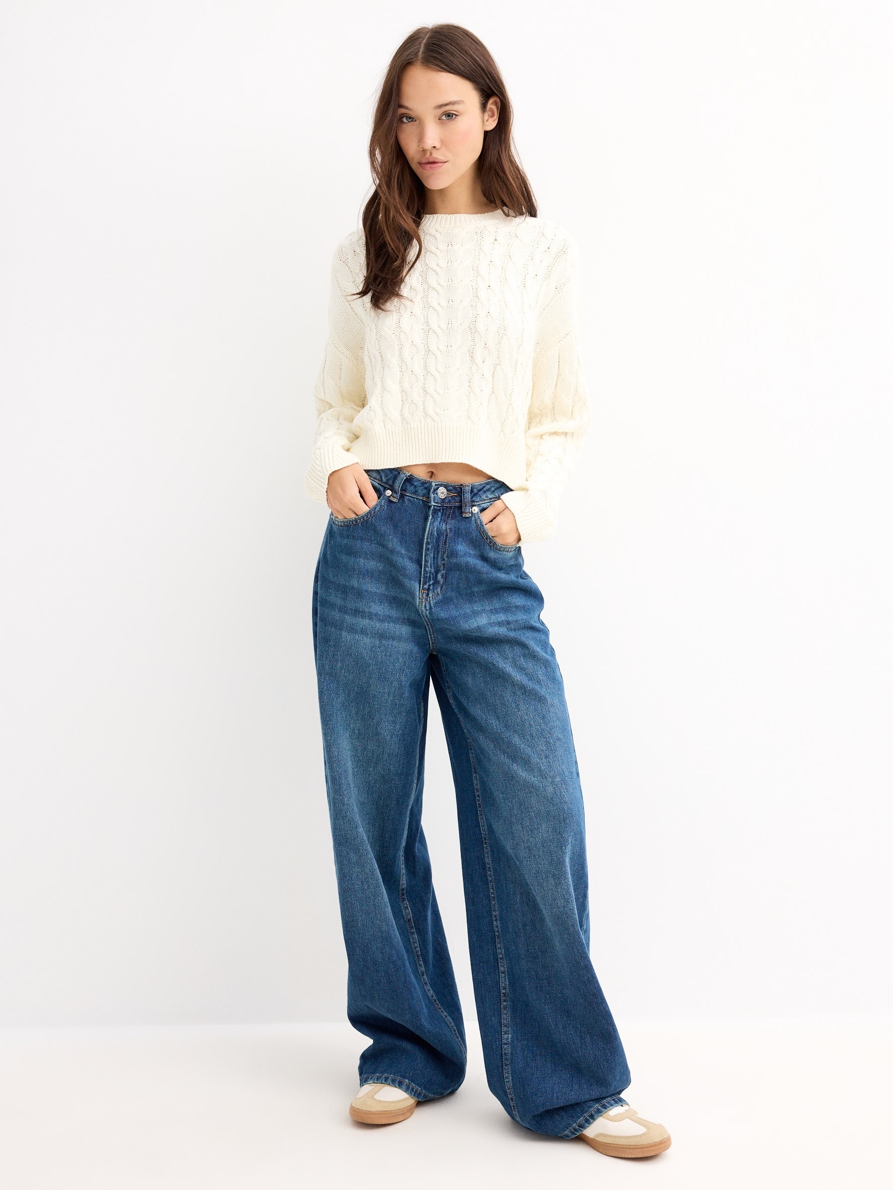 Round neck sweater off white middle front view