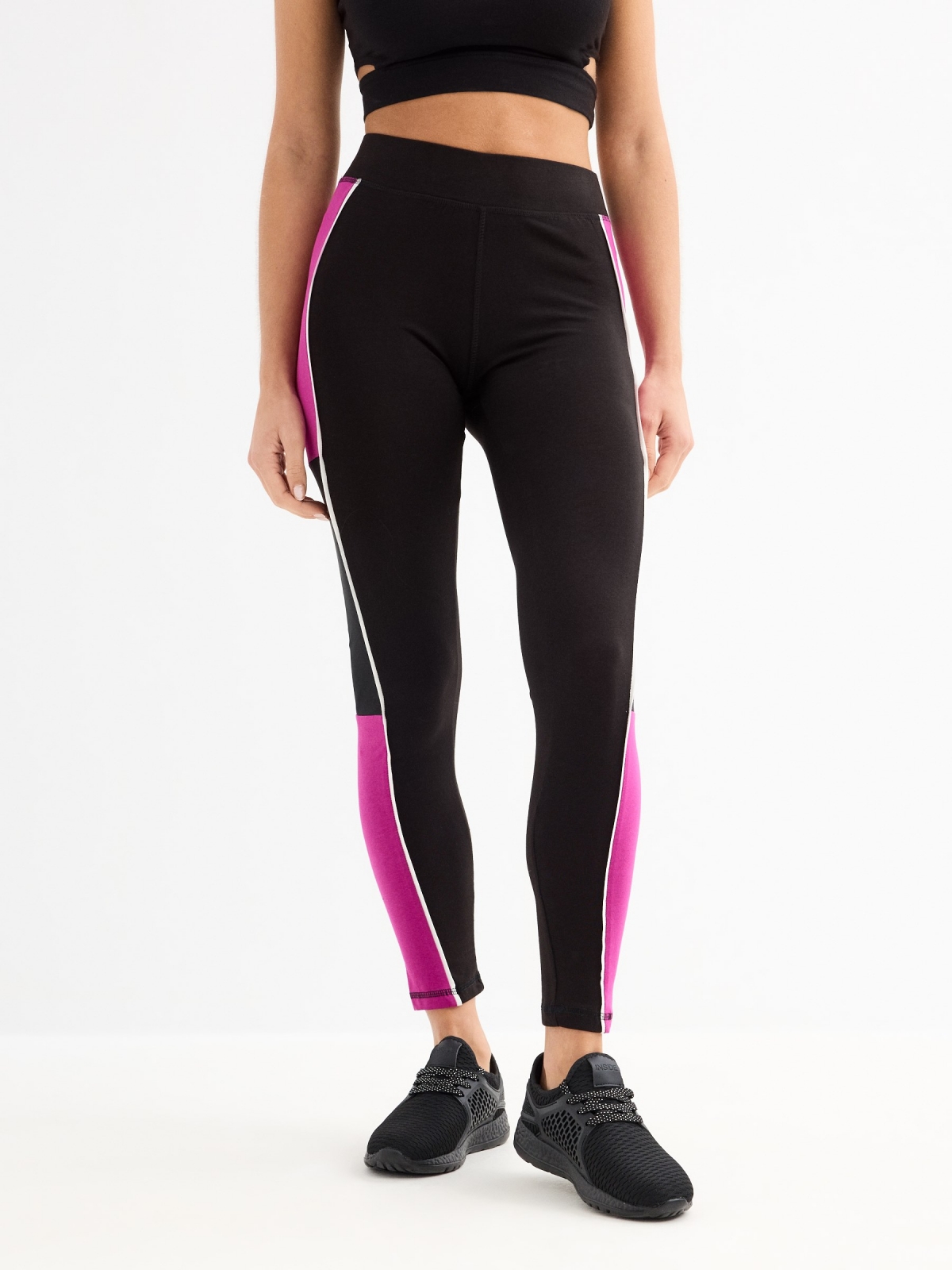 Leggings with print black middle front view