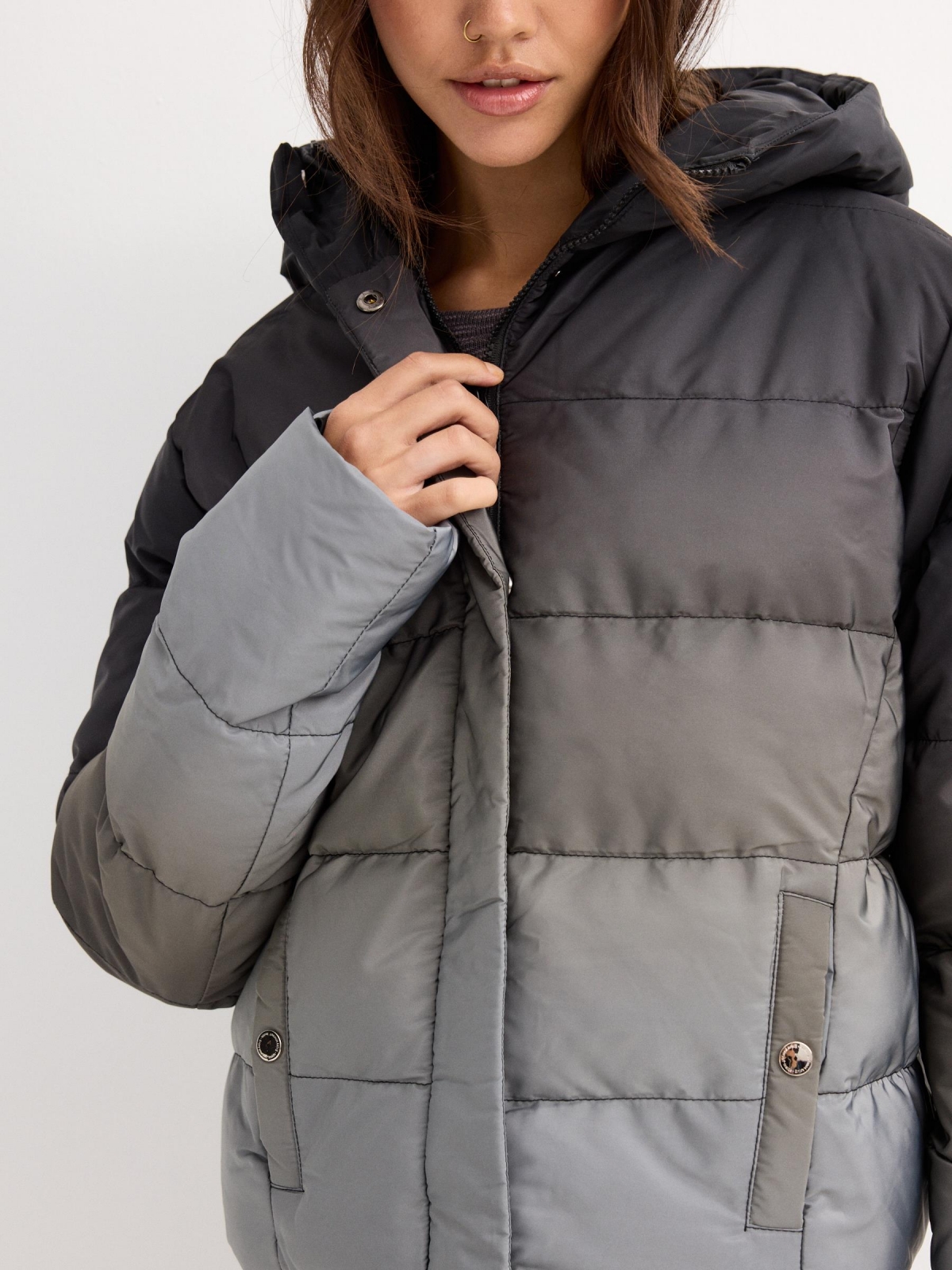 Gradient quilted jacket black detail view