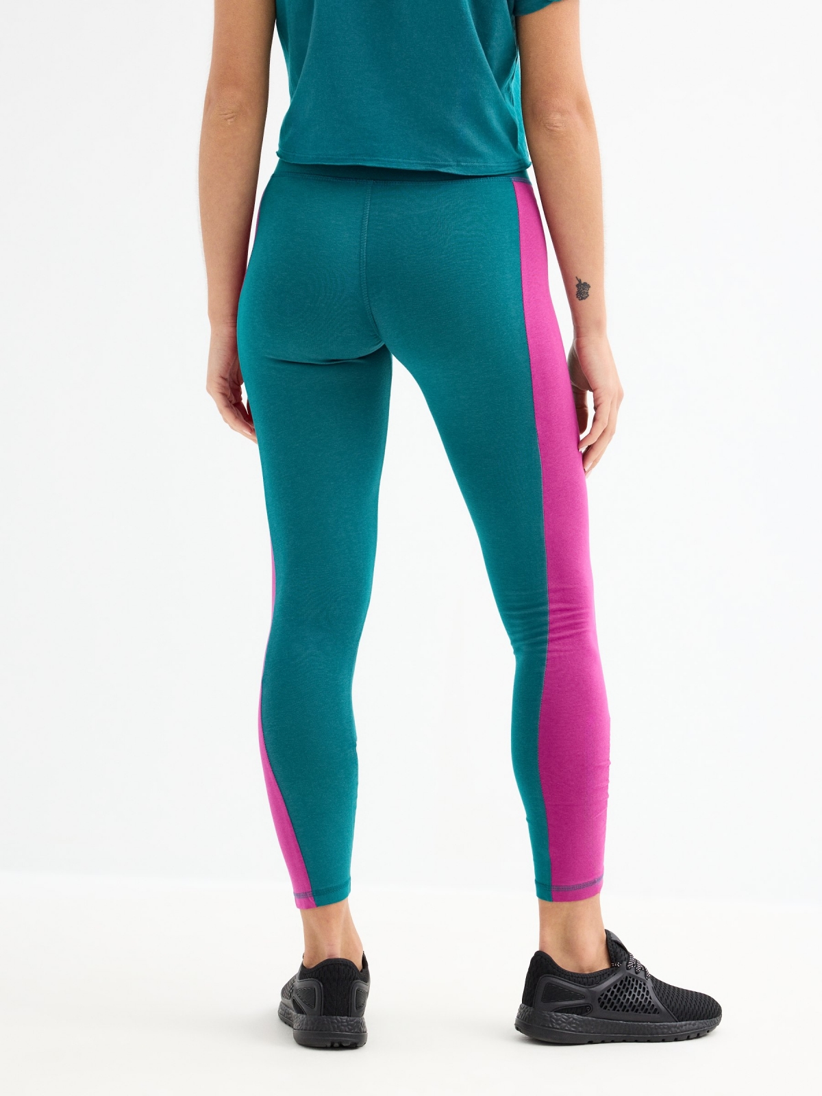 Leggings with print emerald middle back view