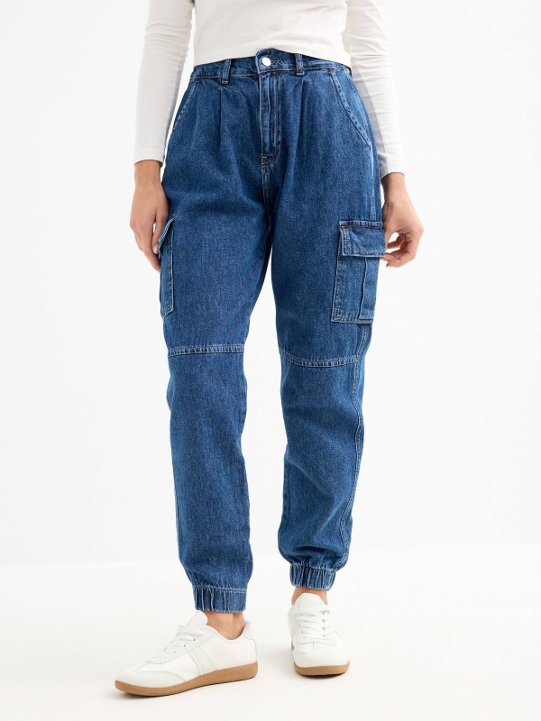 Slouchy cargo jeans blue middle front view