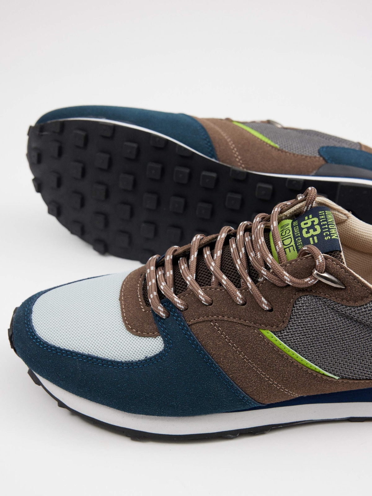 Brown casual sneaker petrol blue detail view