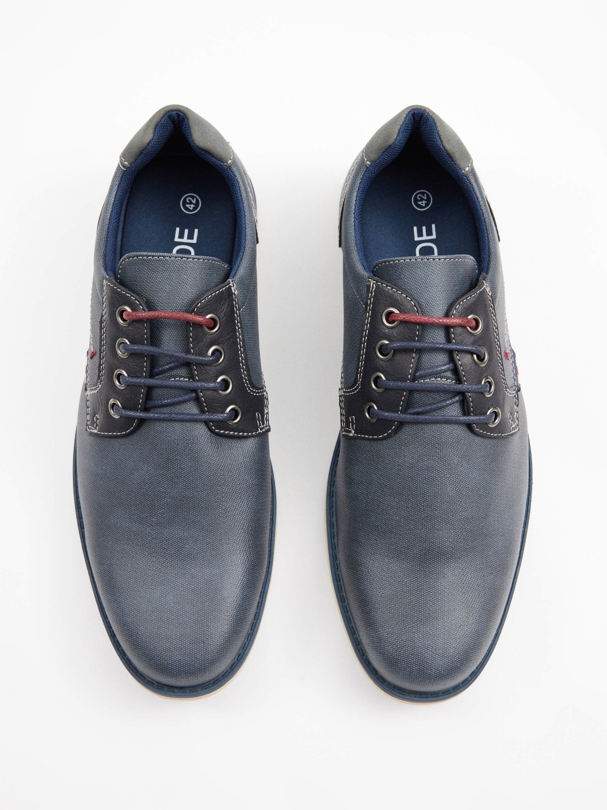 Classic blucher shoe navy zenithal view