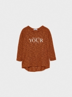 %Pto% T-shirt A Tua Luz marrom vista frontal