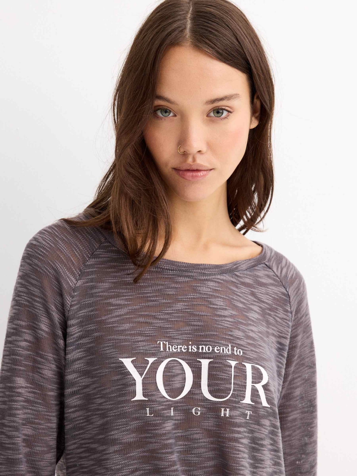%New% Camiseta Your Light gris oscuro