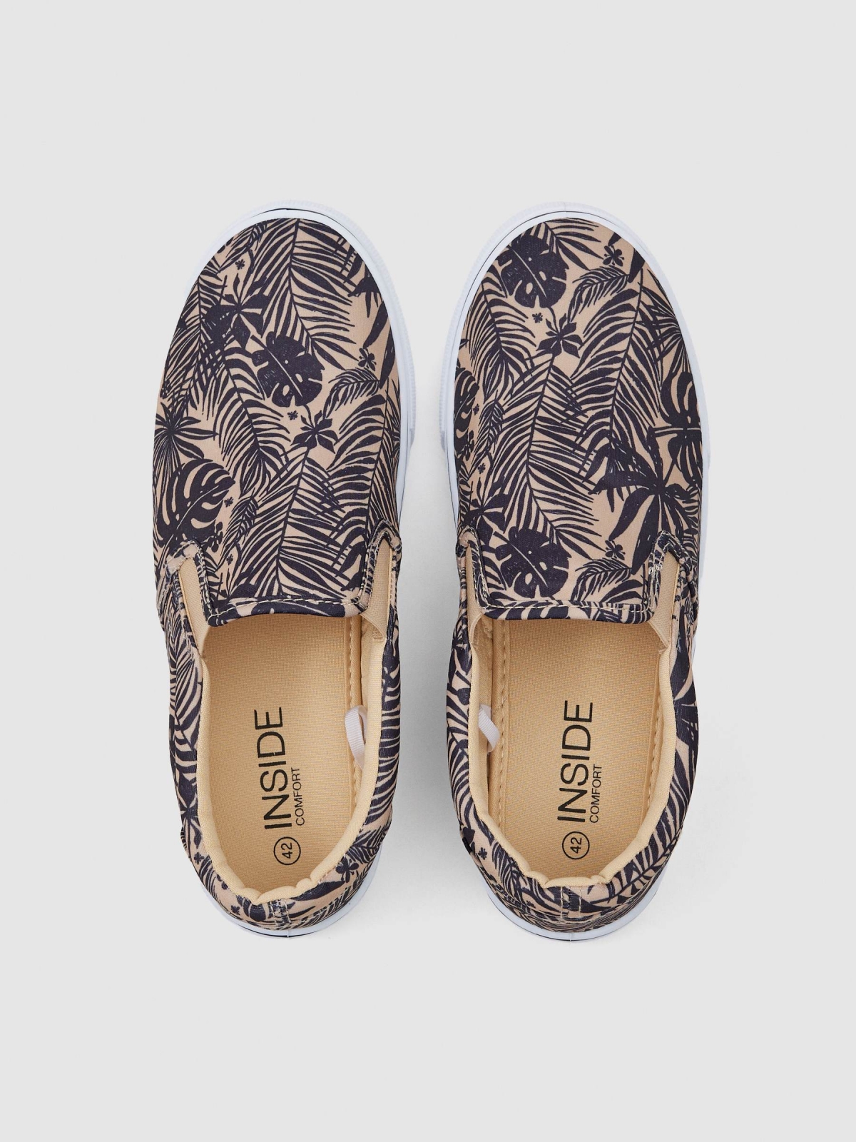 Bamba sporty palm trees light brown zenithal view