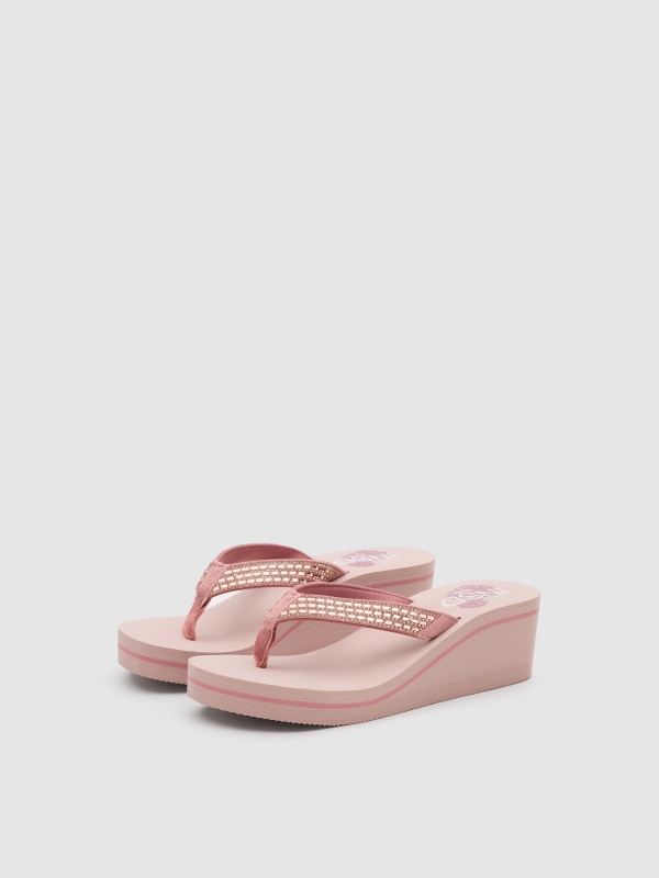 Wedge flip-flops nude pink 45º front view