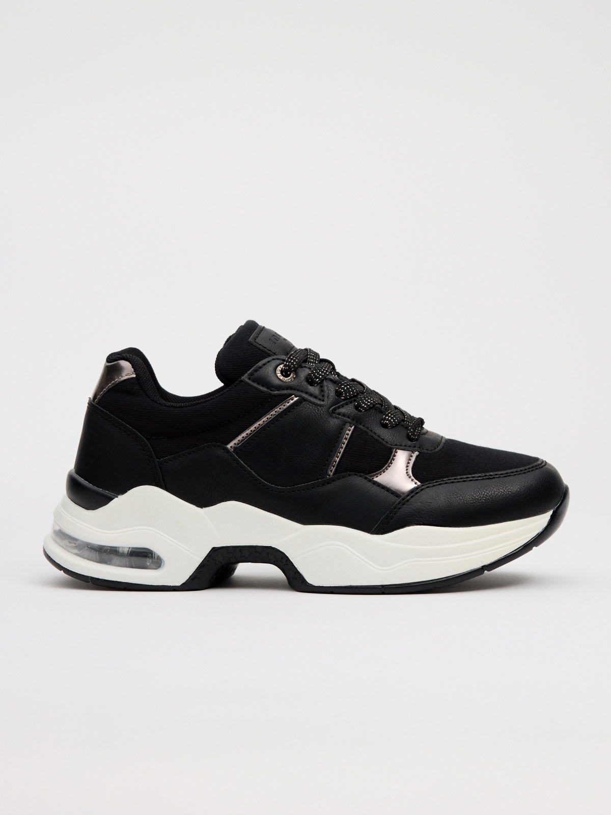 Air chamber volume sole sneaker black