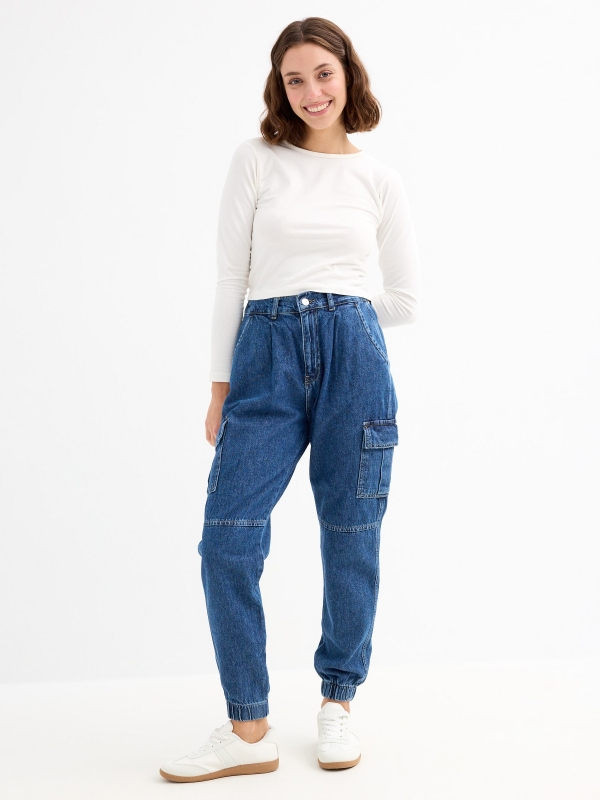 Slouchy cargo jeans blue general front view