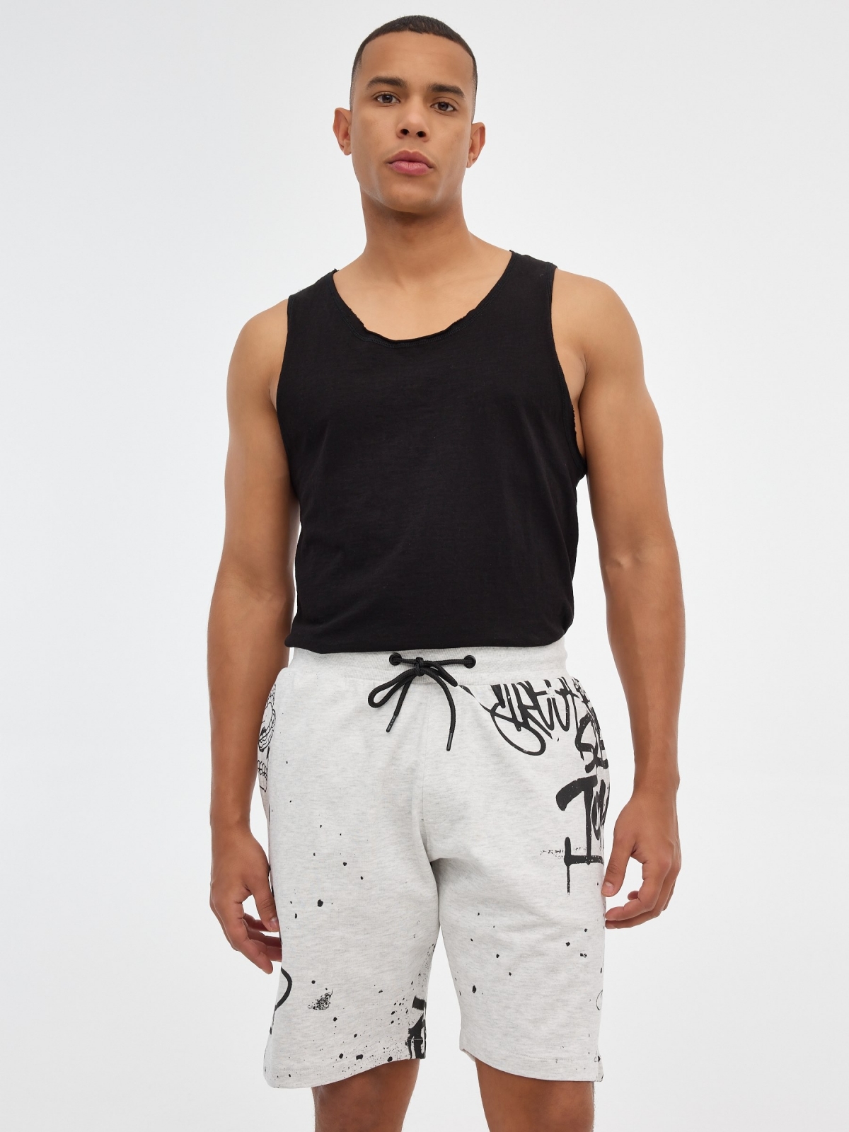 Bermuda jogger shorts with graffiti print light grey vigore middle front view