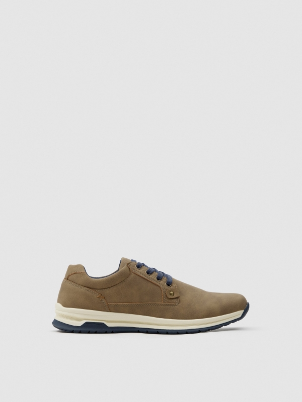 Running Blucher sand