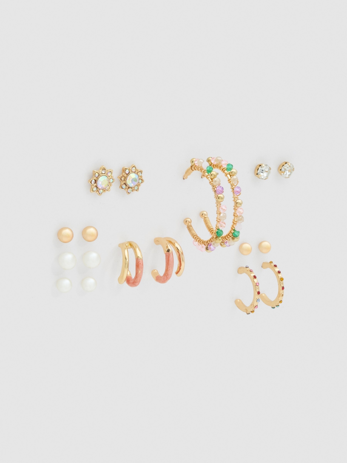 Set of 9 golden earrings