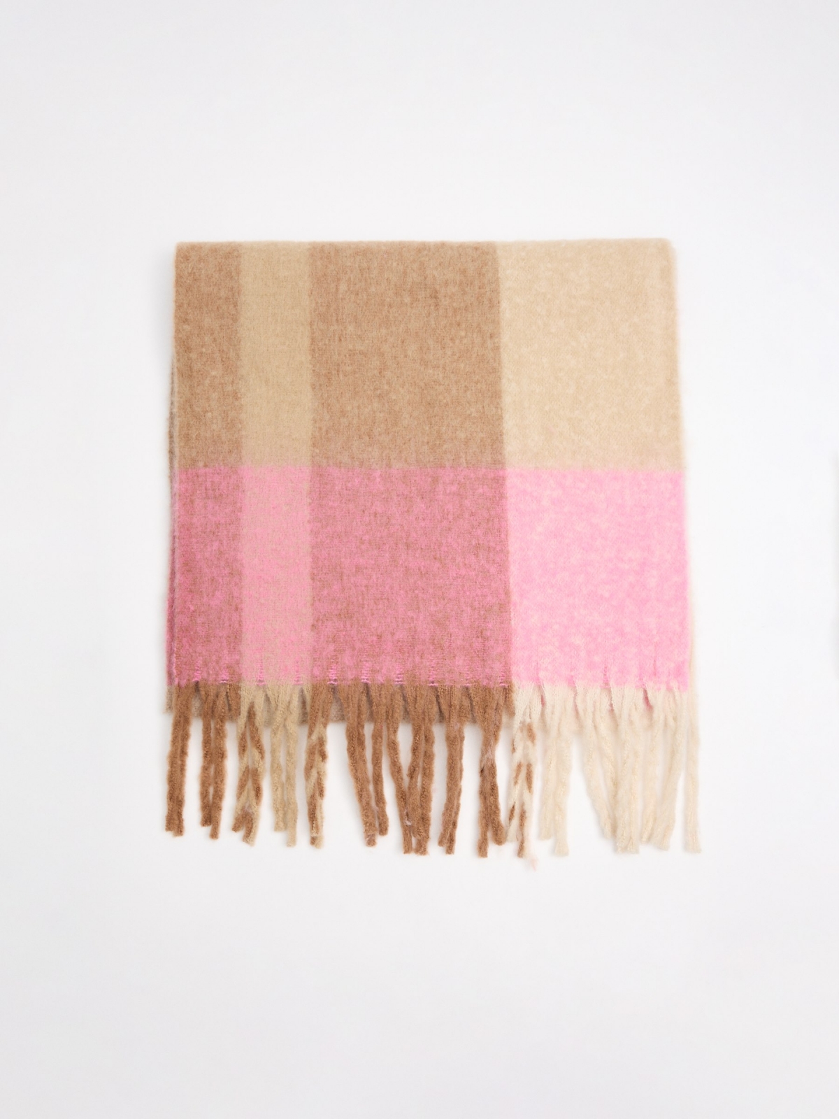 Multicolor checkered scarf in pink and beige