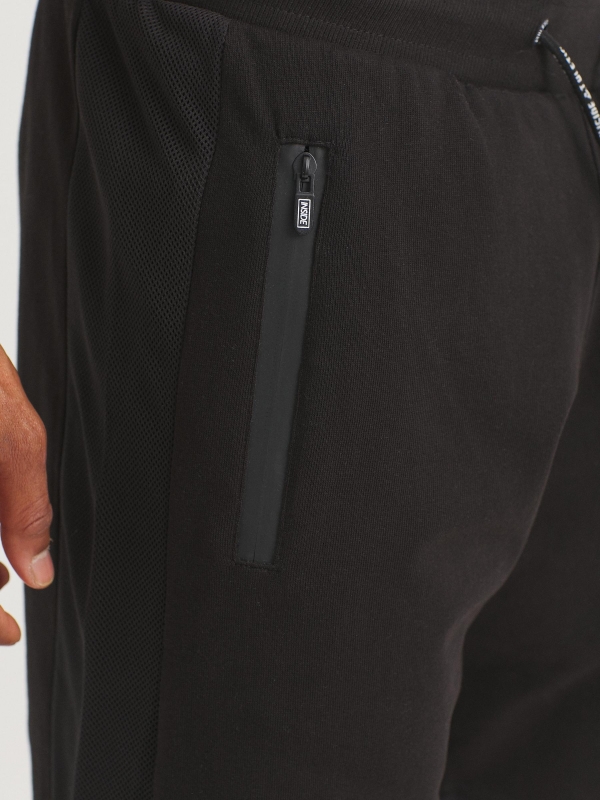 Combined panels jogger shorts bla