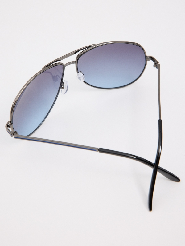 Metallic aviator sunglasses blue detail view