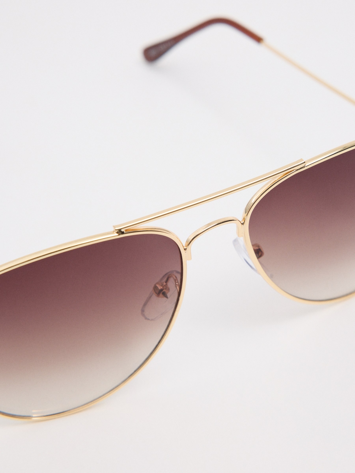 Gold frame aviator glasses golden detail view