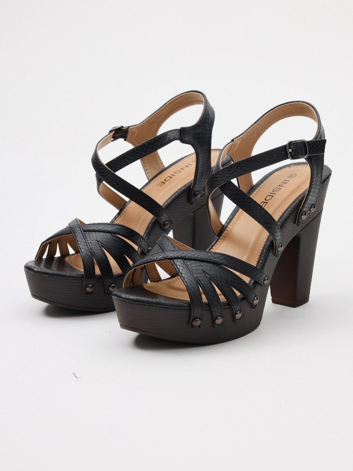 Snake strappy sandal black 45º front view