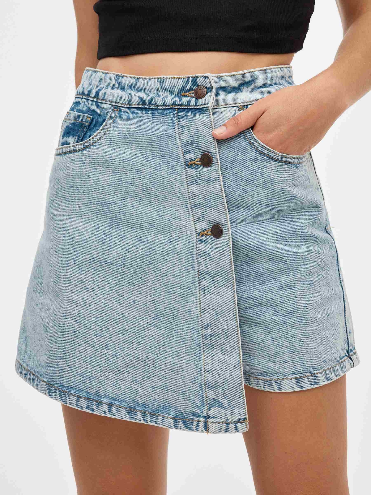 Denim skort with buttons light blue detail view