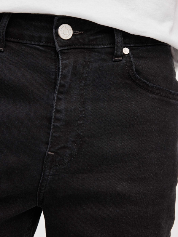 Bermuda Denim Slim negra negro vista detalle