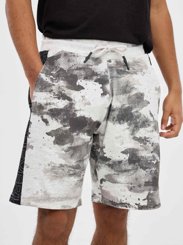 Impressão camuflada Bermudas Jogger Shorts cinza vista detalhe