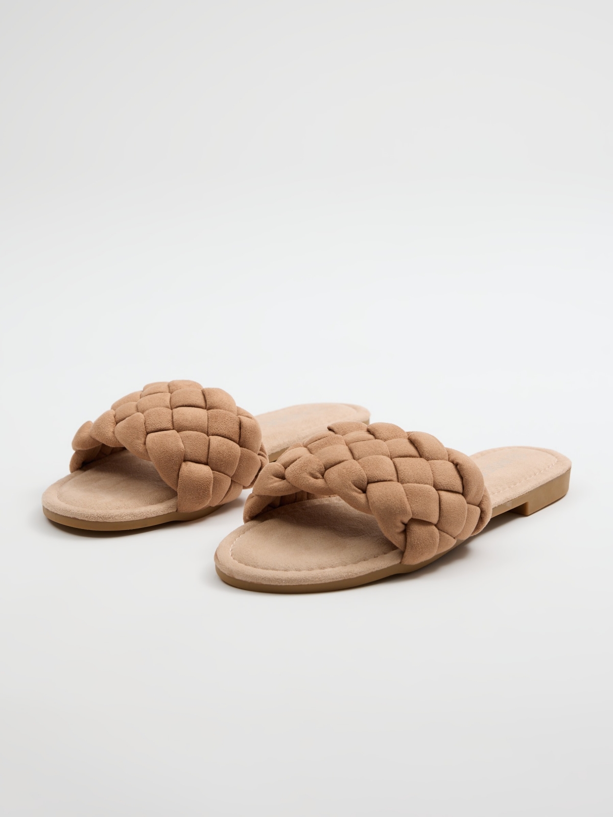 Brown braided shovel sandal light brown 45º front view