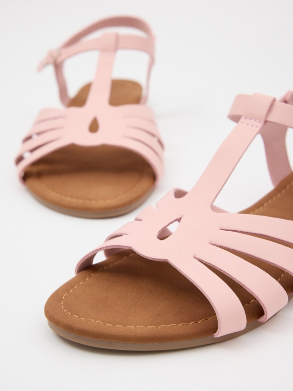 Sandalias de tiras cruzadas rosa nude vista detalle