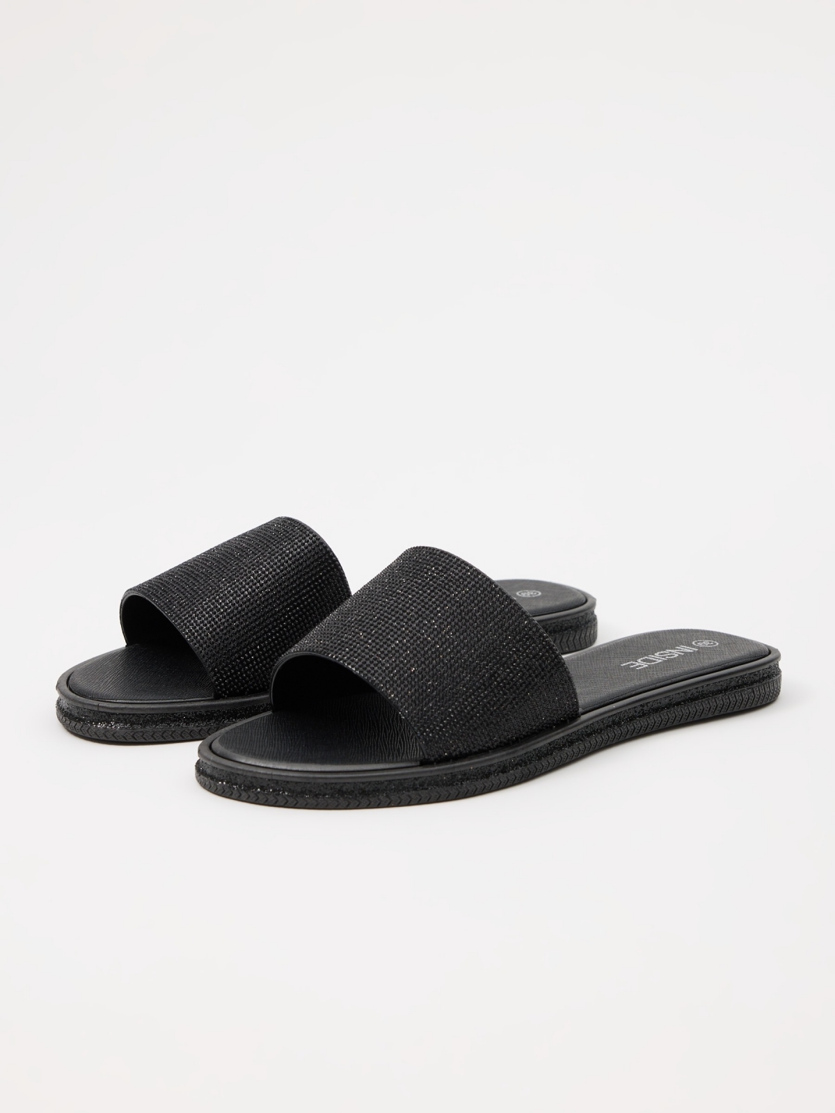 Black glitter shovel flip flops black 45º back view