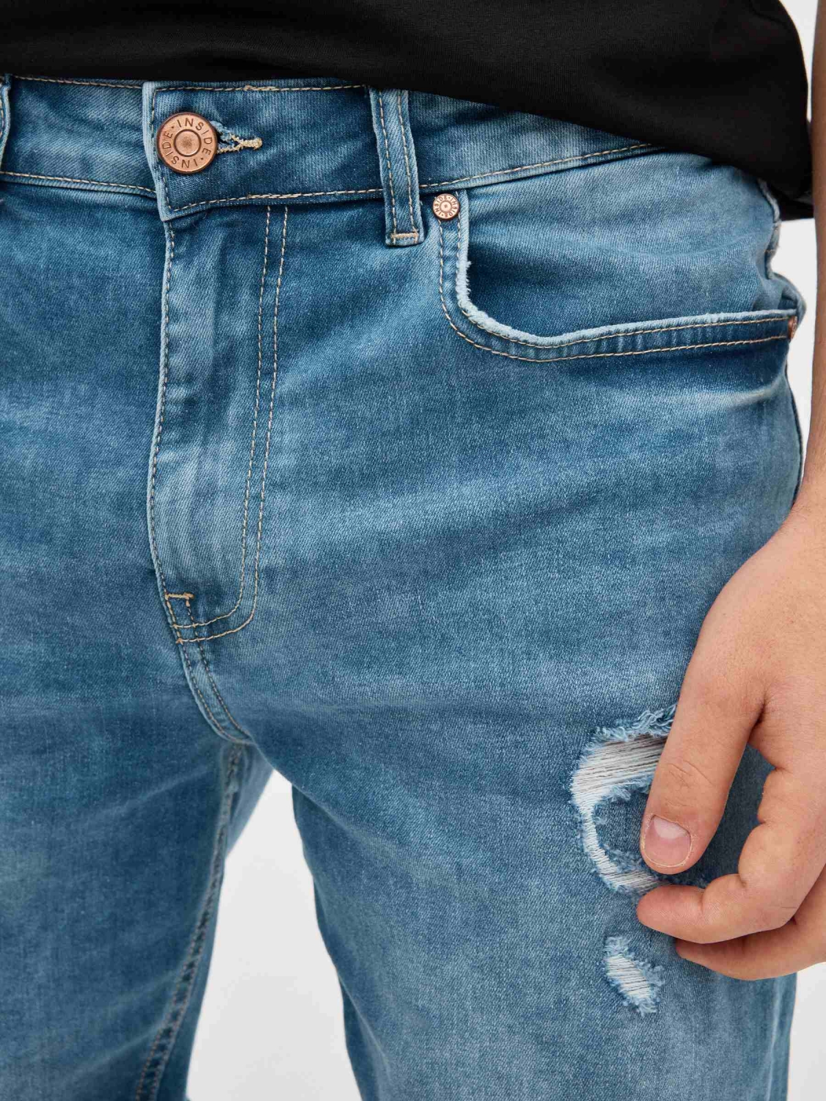 Bermudas Denim Slim azul vista detalle