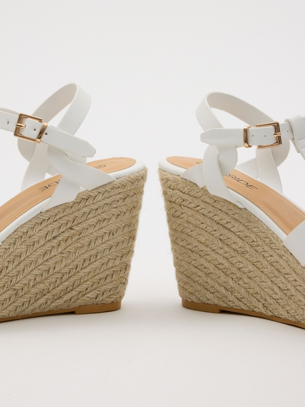 Jute wedge with strips white detail view