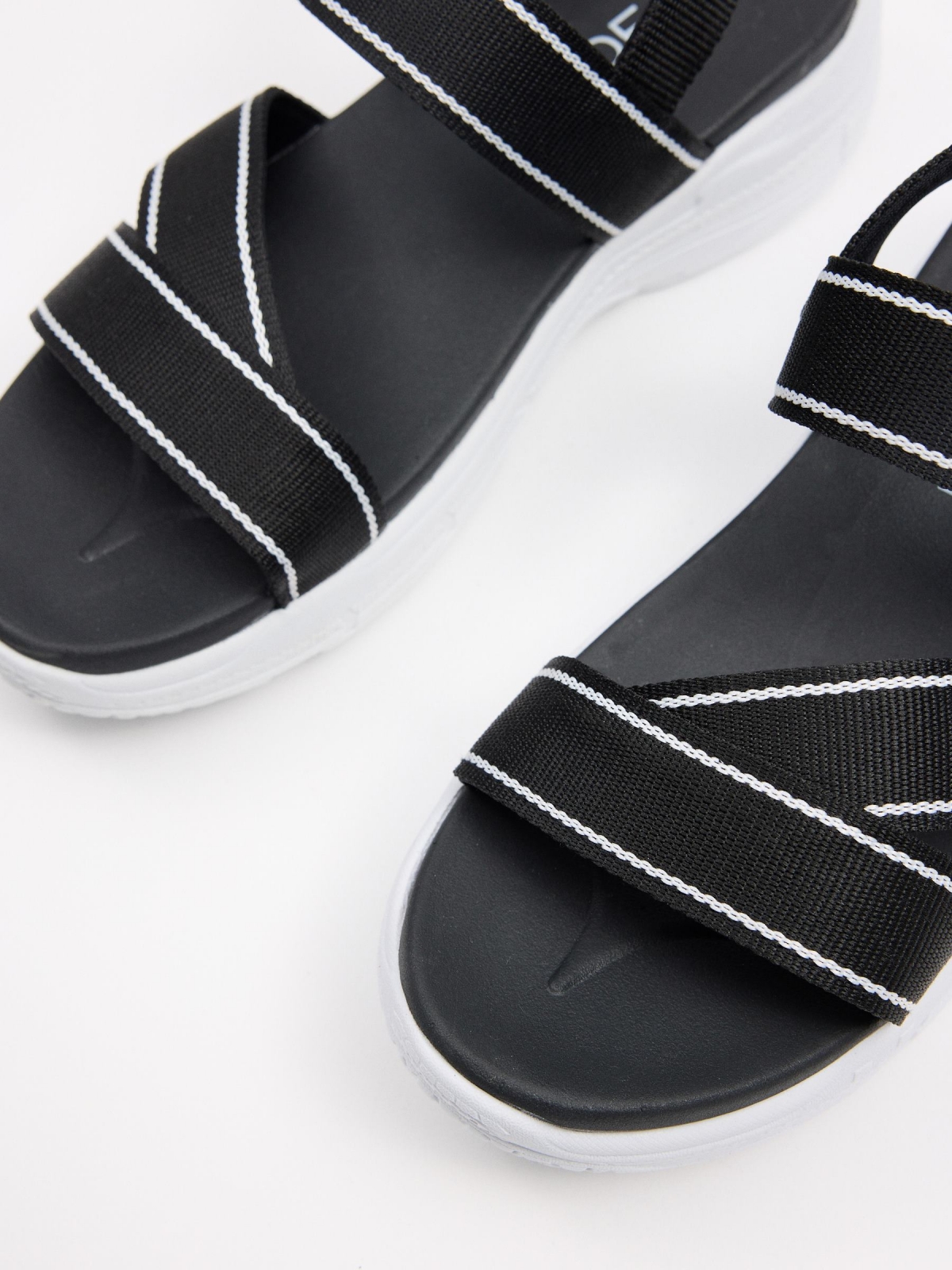 Sport platform sandal black detail view