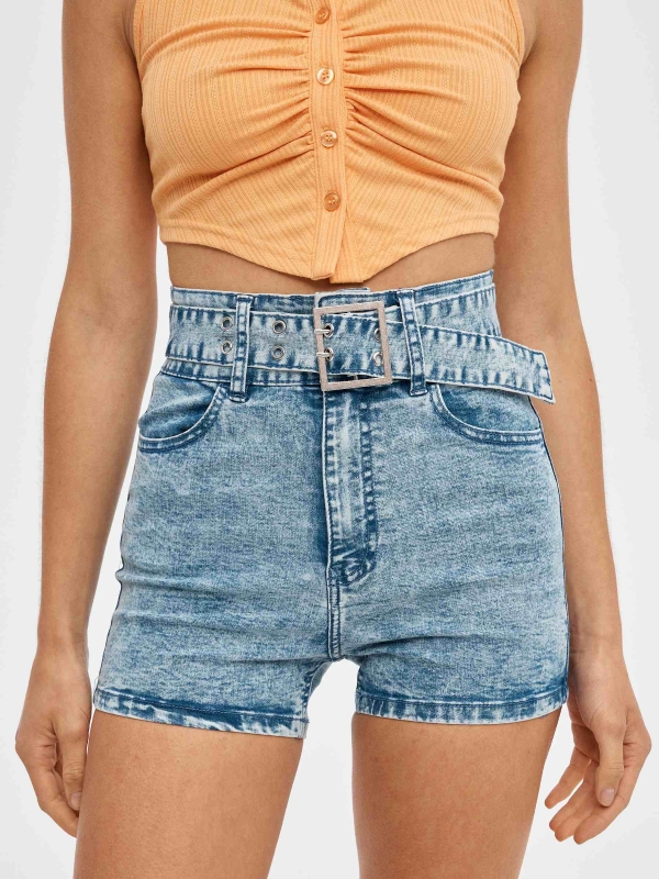 Denim shorts with belt light blue detail view