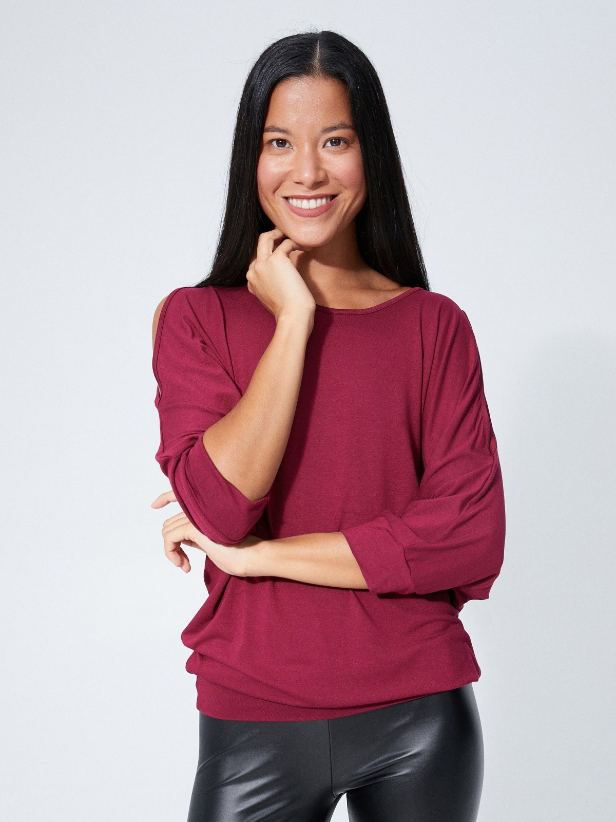  Fluid T-shirt with open sleeves garnet