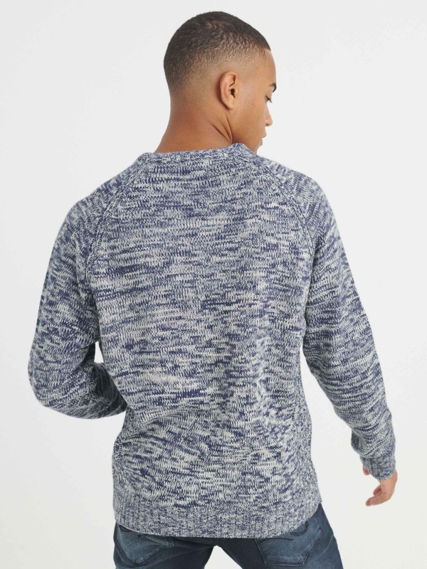 Camisola de malha marmoreada bege vista meia traseira