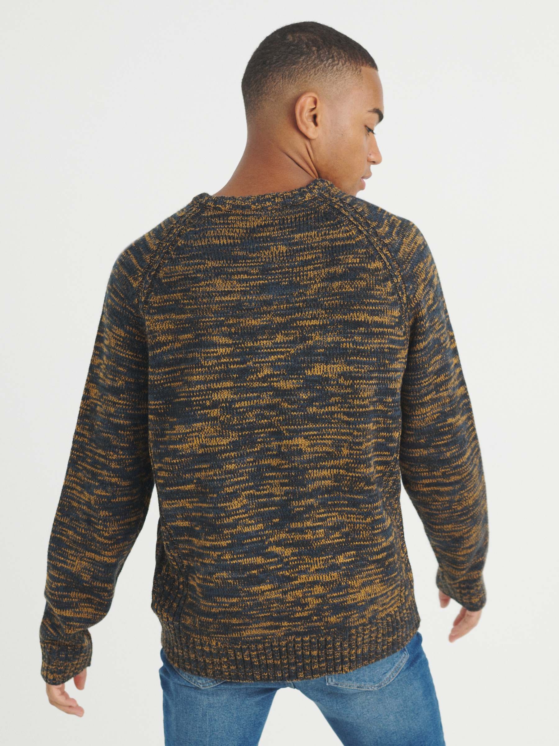 Jersey de punto jaspeado ocre vista media frontal