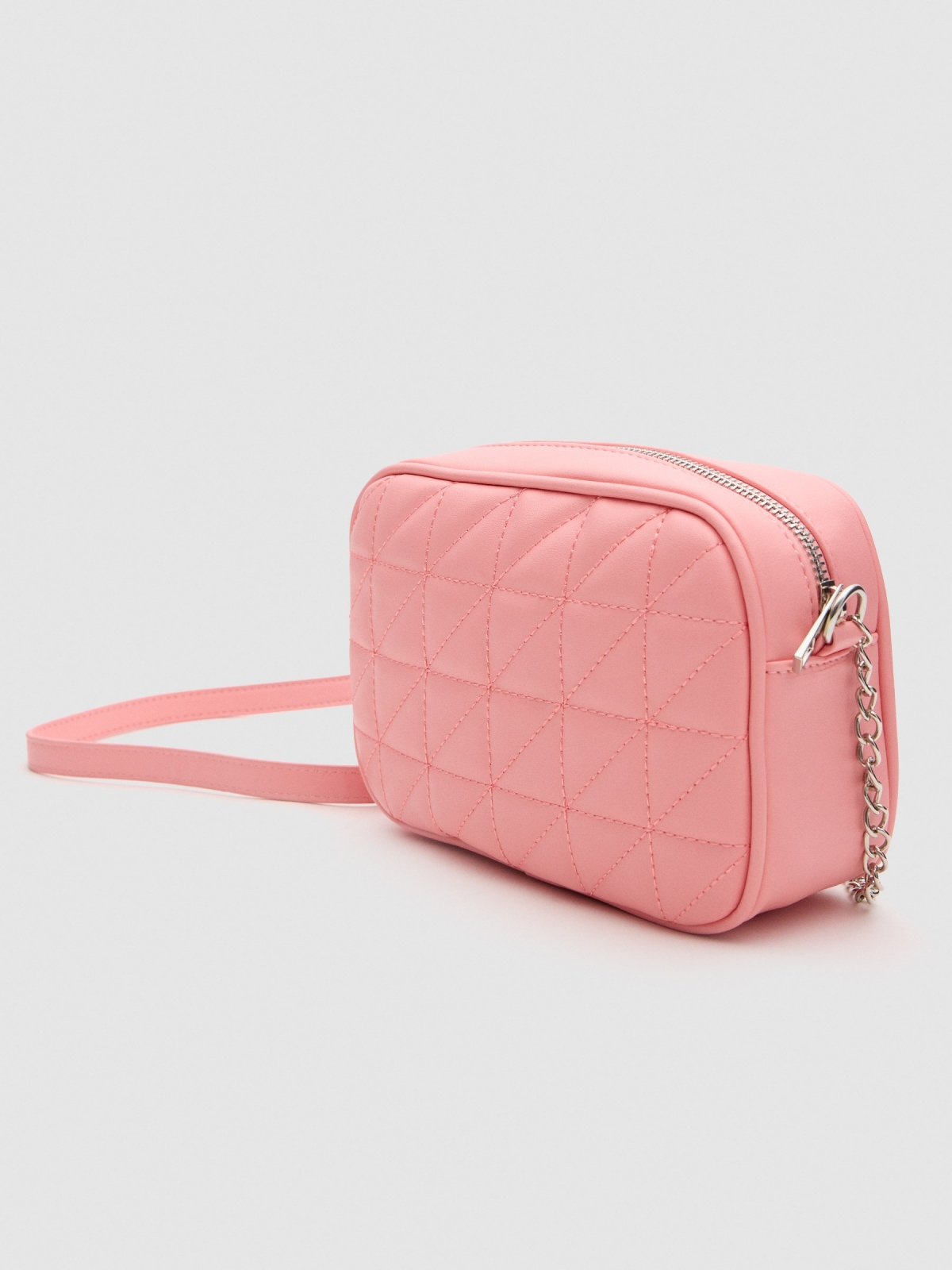 Padded shoulder bag light pink 45º side view