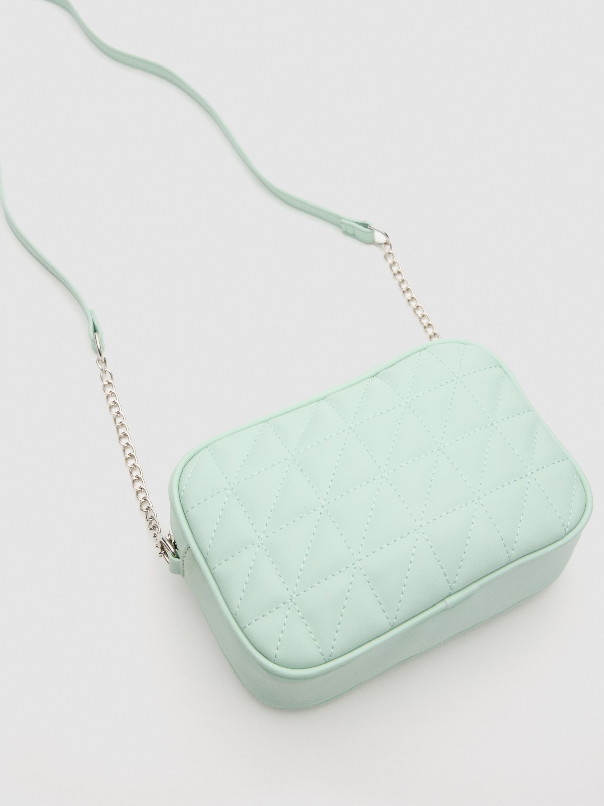 Bolsa de ombro acolchoada verde claro vista detalhe