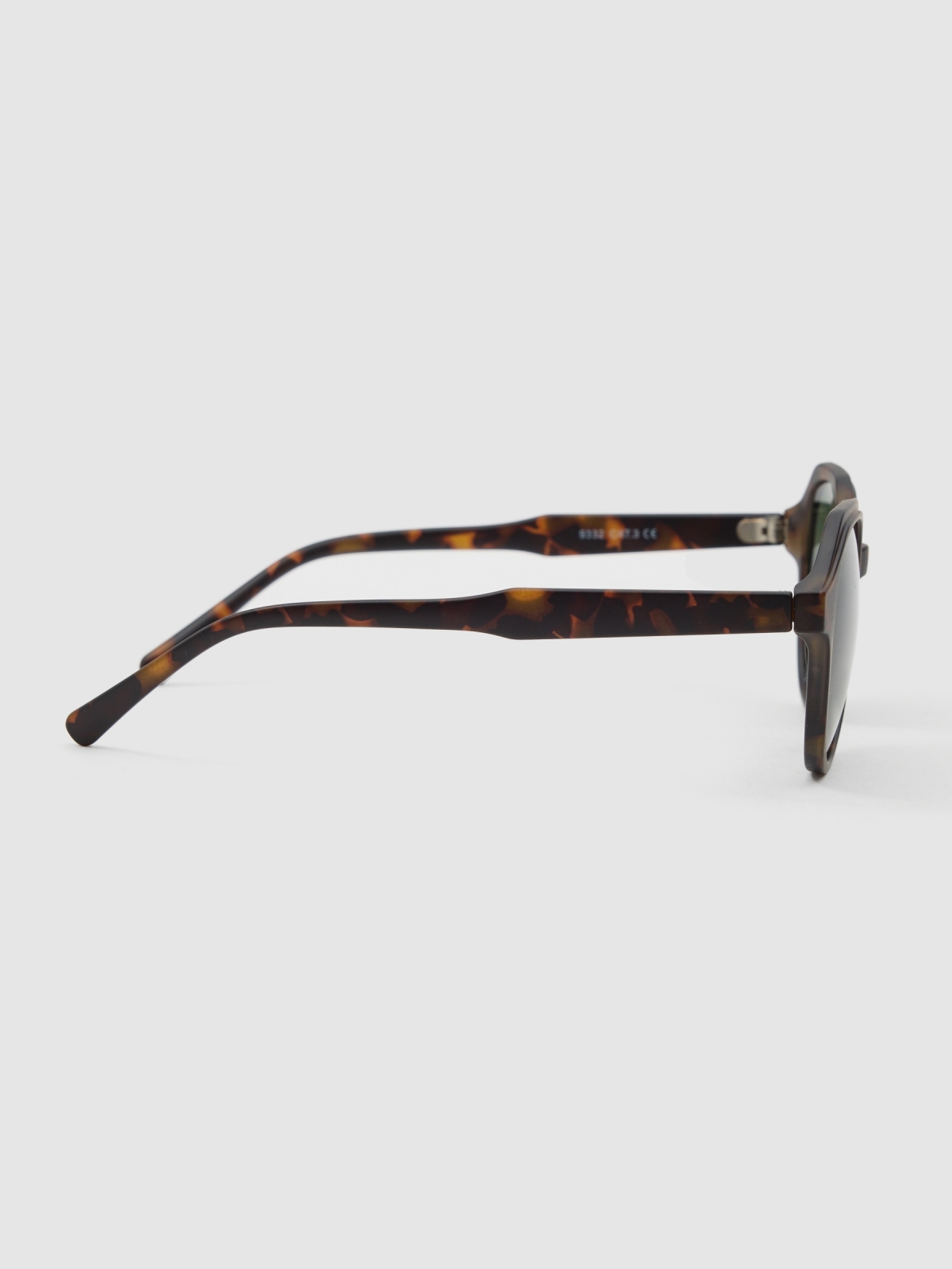 Geometric sunglasses brown detail view