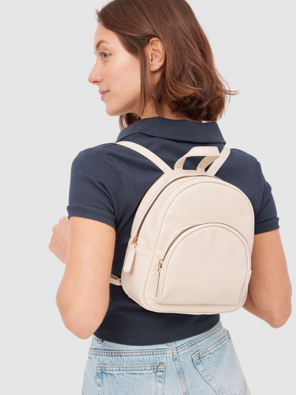 Mochila polipiel blanco con modelo