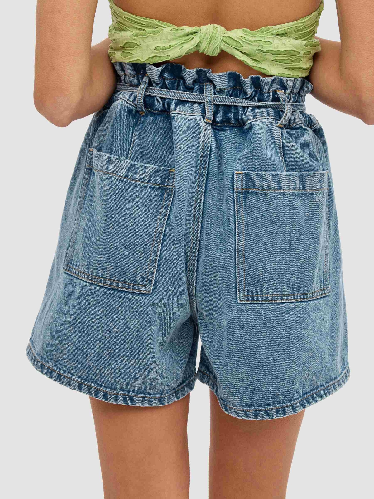 Denim baggy shorts light blue detail view