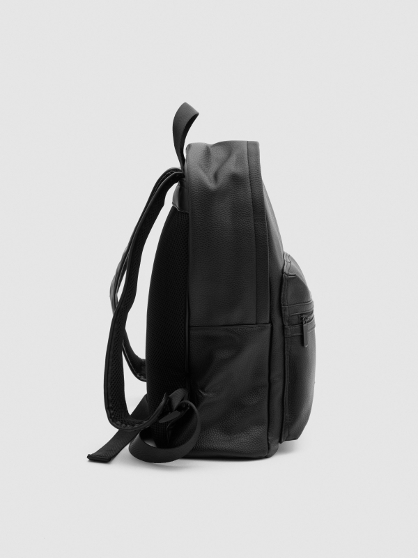 Basic black backpack 45º side view