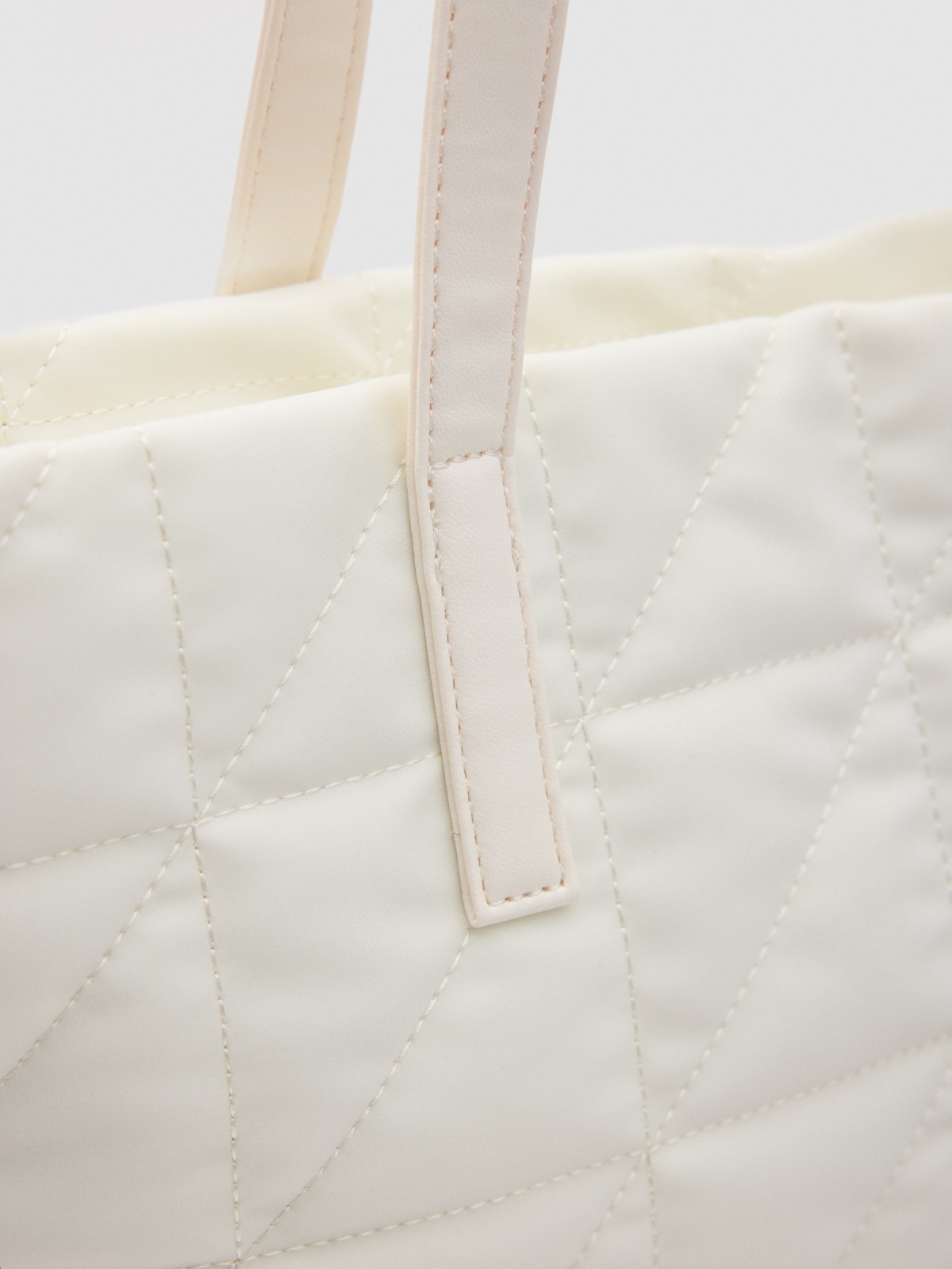 Saco shopper em nylon marfim vista detalhe