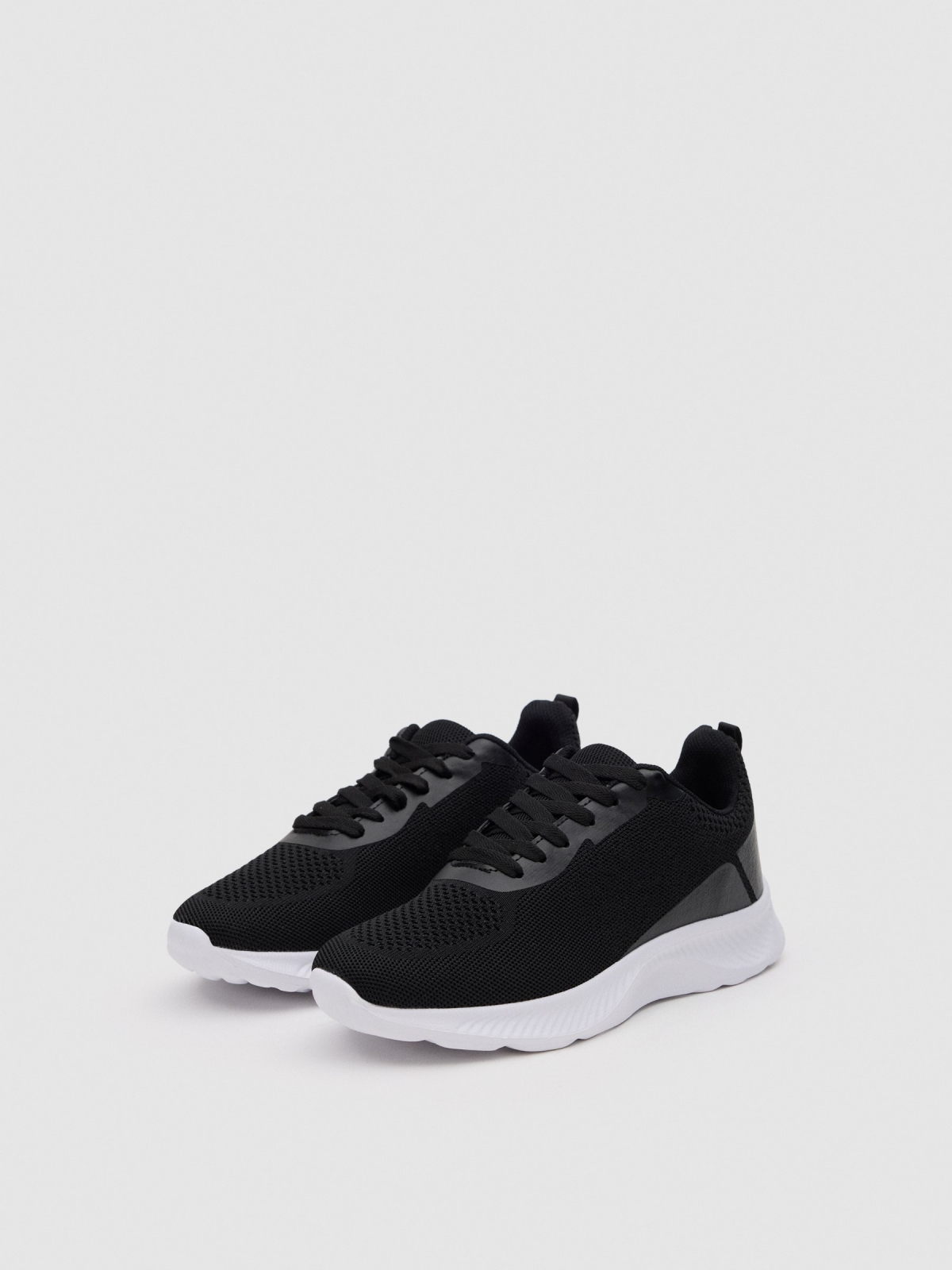 Nylon casual sneaker black 45º front view