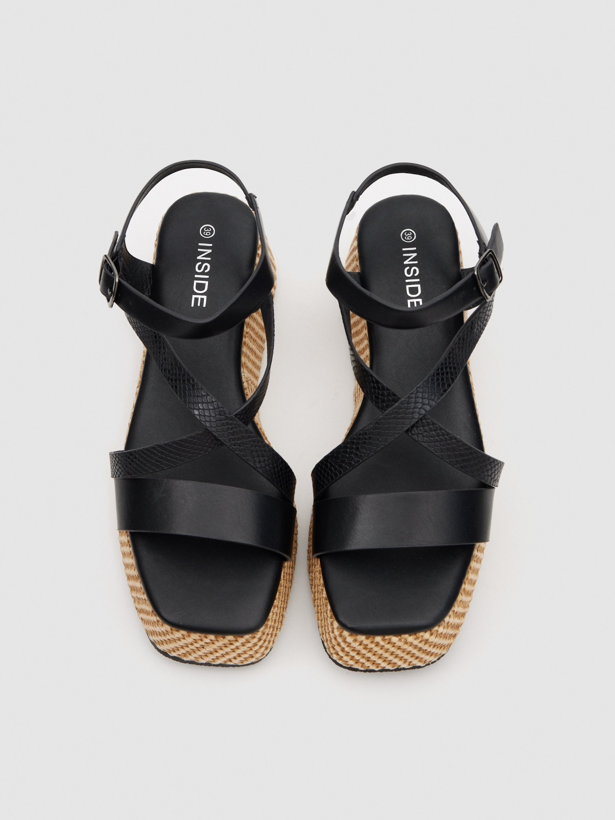 Raffia platform black detail view