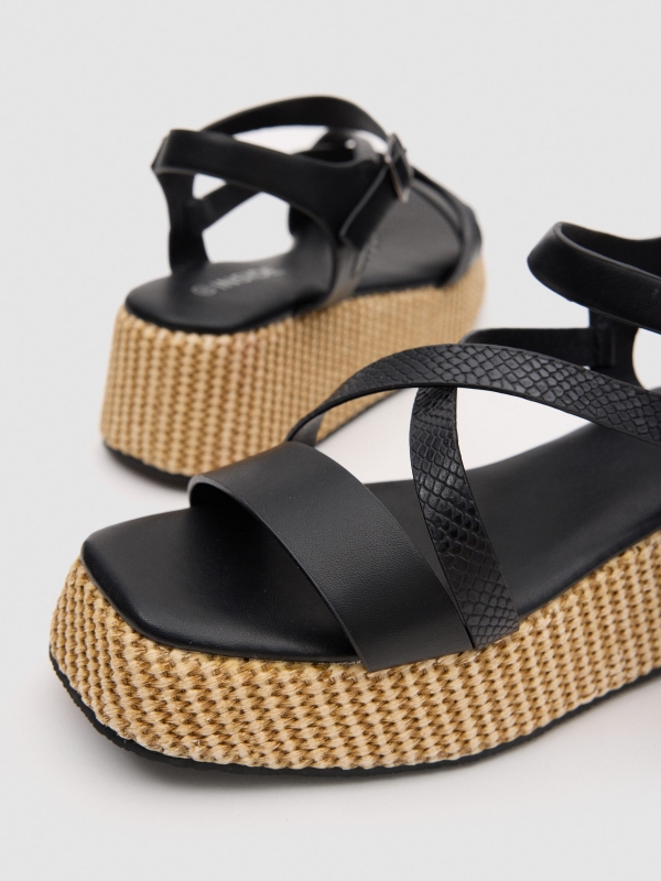 Raffia platform black detail view