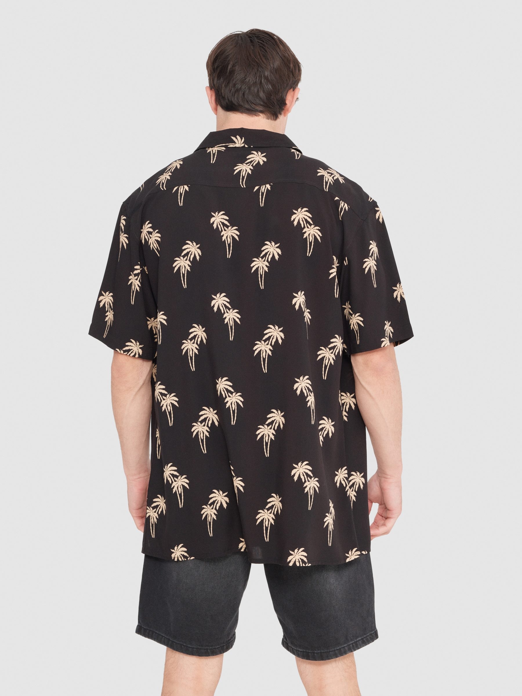 Shirt palm trees black middle front view